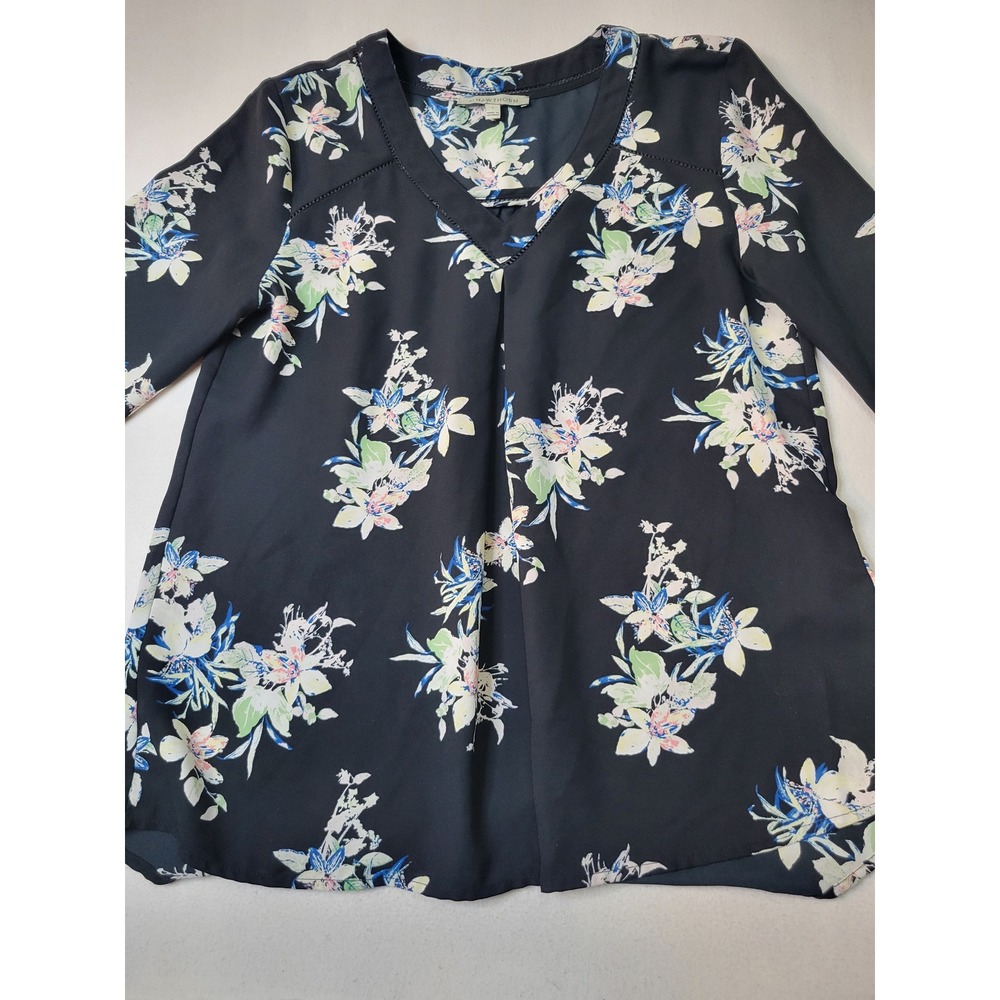 41 Hawthorn Floral V-Neck Blouse Navy Blue Small 3/4 Sleeve Pleated Top 642